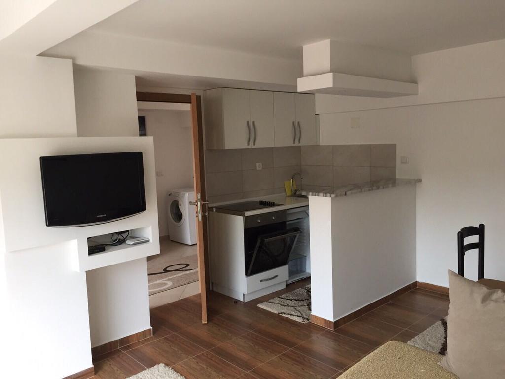 Ceka Apartments ウルツィニ エクステリア 写真