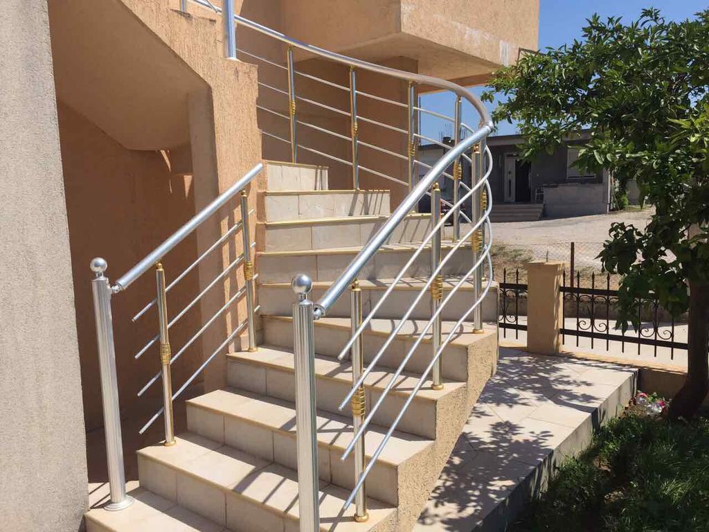 Ceka Apartments ウルツィニ エクステリア 写真